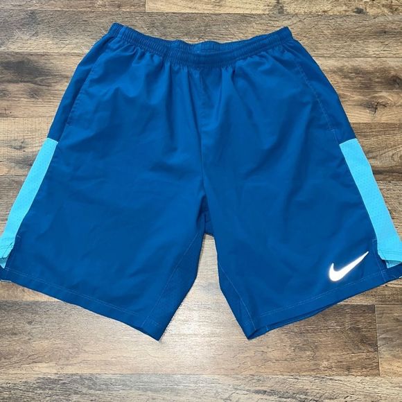 Nike Other - Nike dri fit athletic shorts size medium